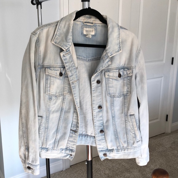 Forever 21 Jackets & Blazers - Forever21 denim jacket